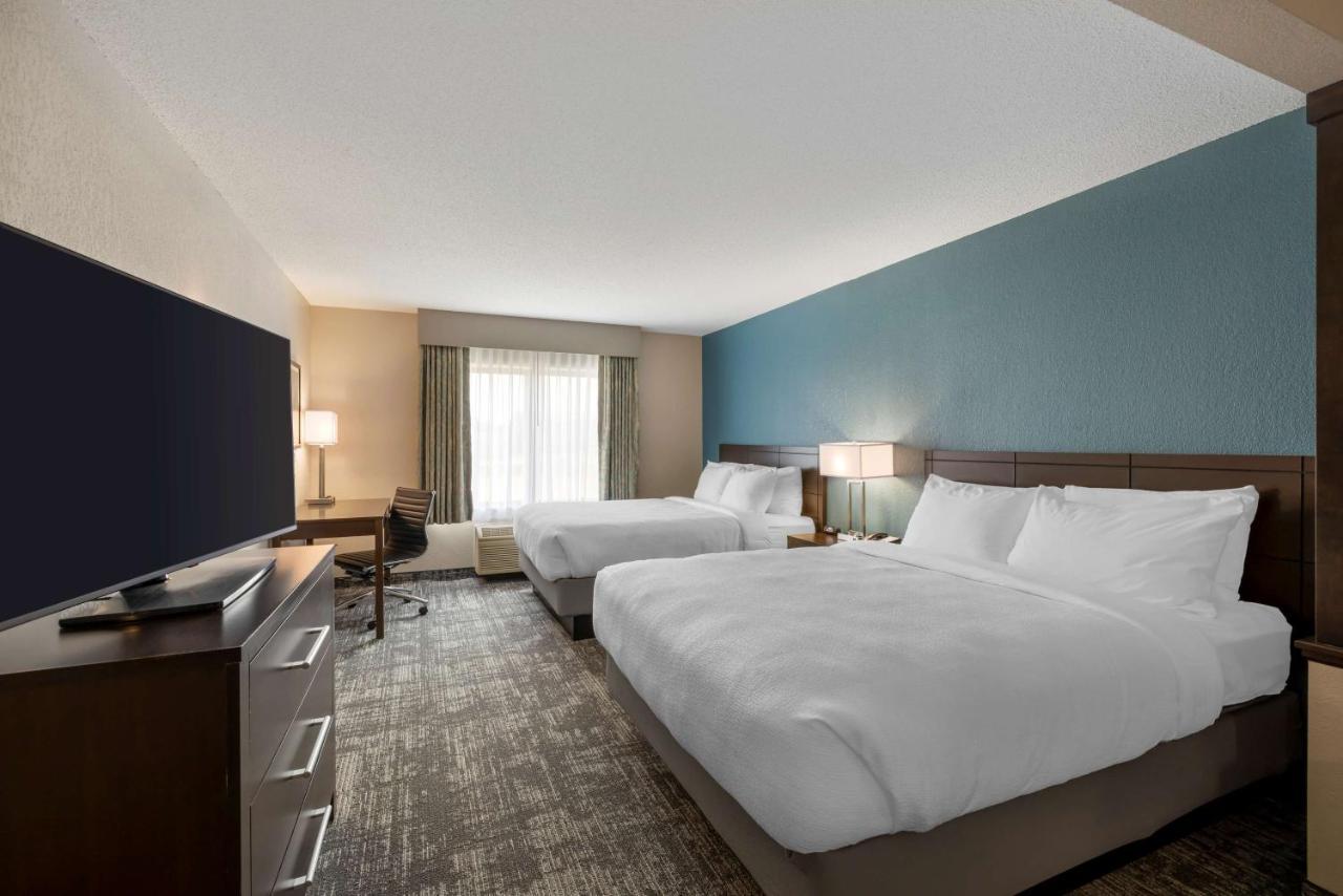 Best Western Watertown Inn & Suites Экстерьер фото