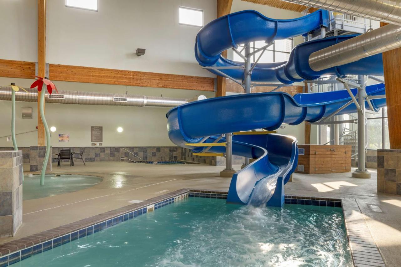 Best Western Watertown Inn & Suites Экстерьер фото