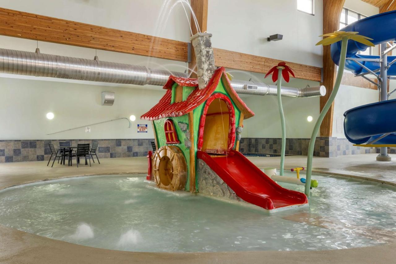 Best Western Watertown Inn & Suites Экстерьер фото