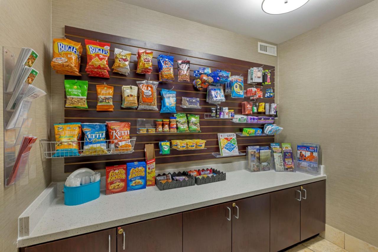 Best Western Watertown Inn & Suites Экстерьер фото