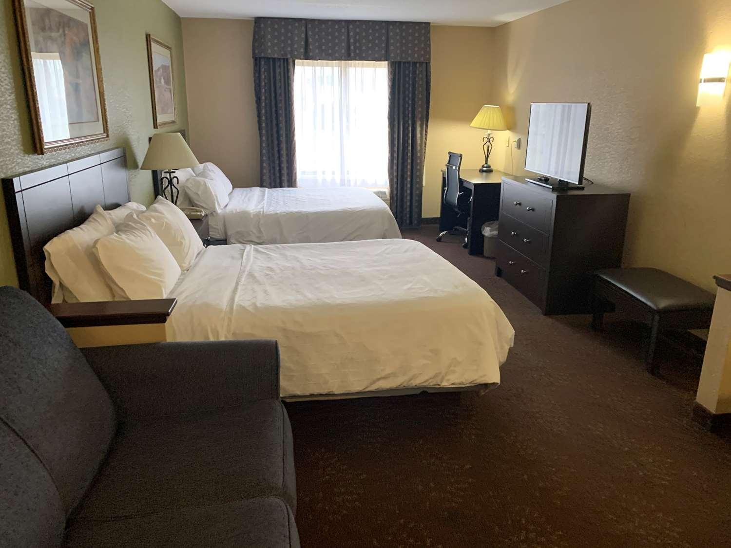 Best Western Watertown Inn & Suites Экстерьер фото