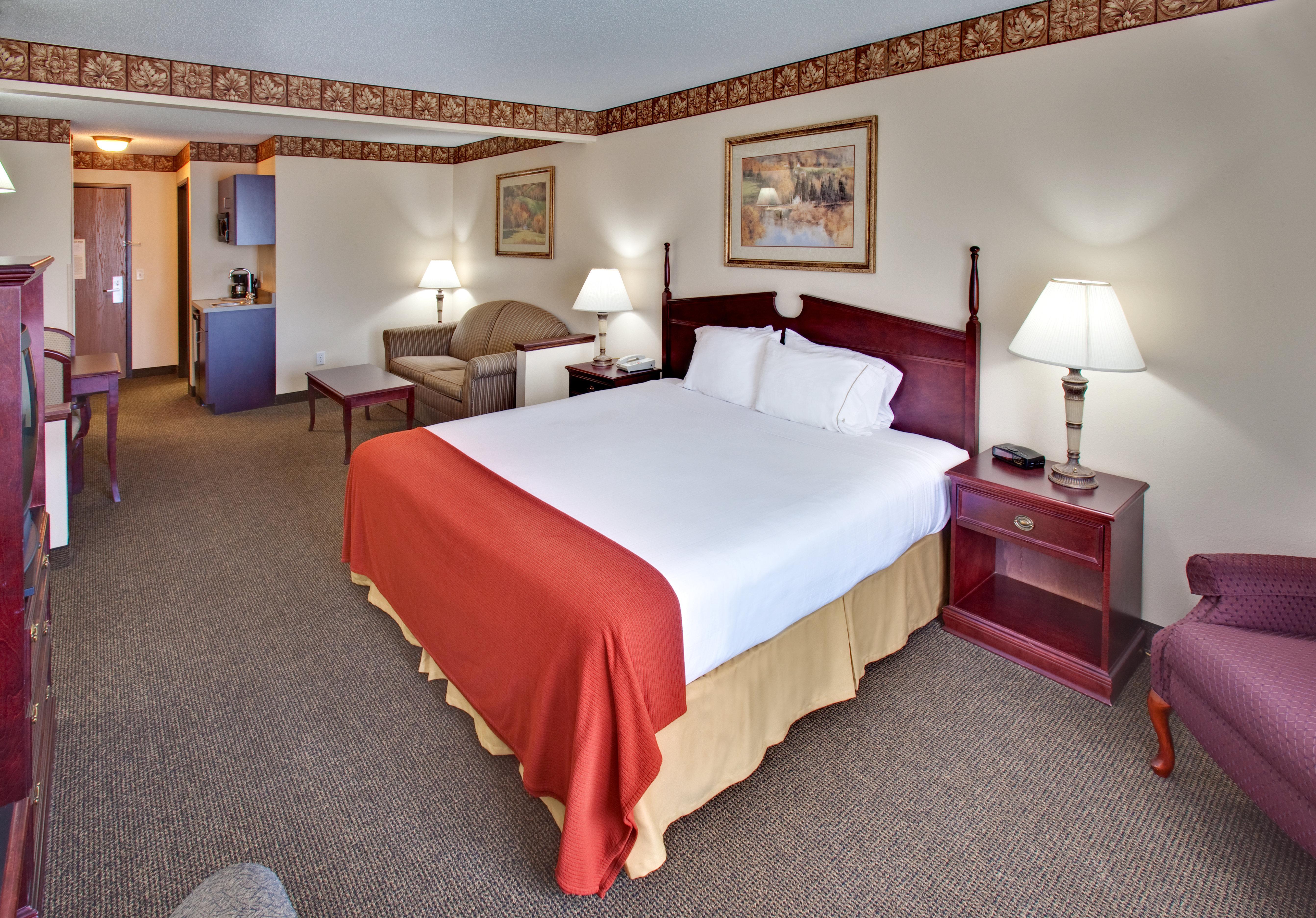 Best Western Watertown Inn & Suites Экстерьер фото