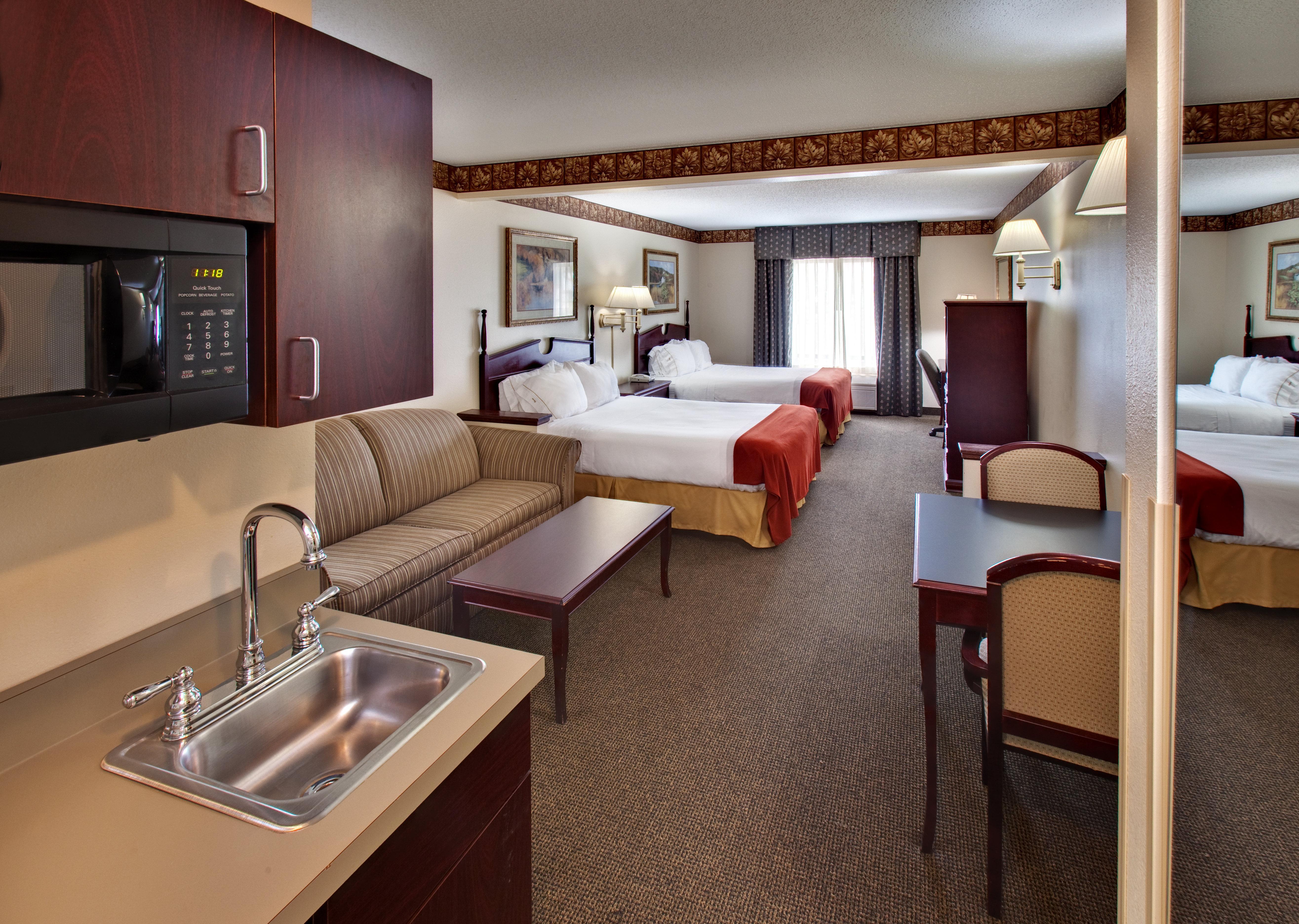 Best Western Watertown Inn & Suites Экстерьер фото